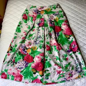 Vintage floral high-waisted skirt